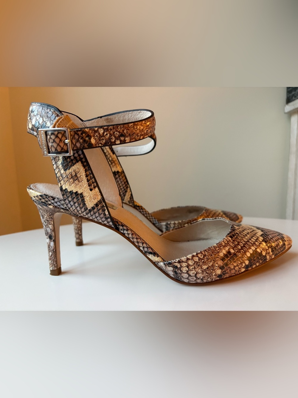 Louise et Cie Snakeskin Pointed-Toe Ankle-Strap Heels Leather US 8 EU 38.5